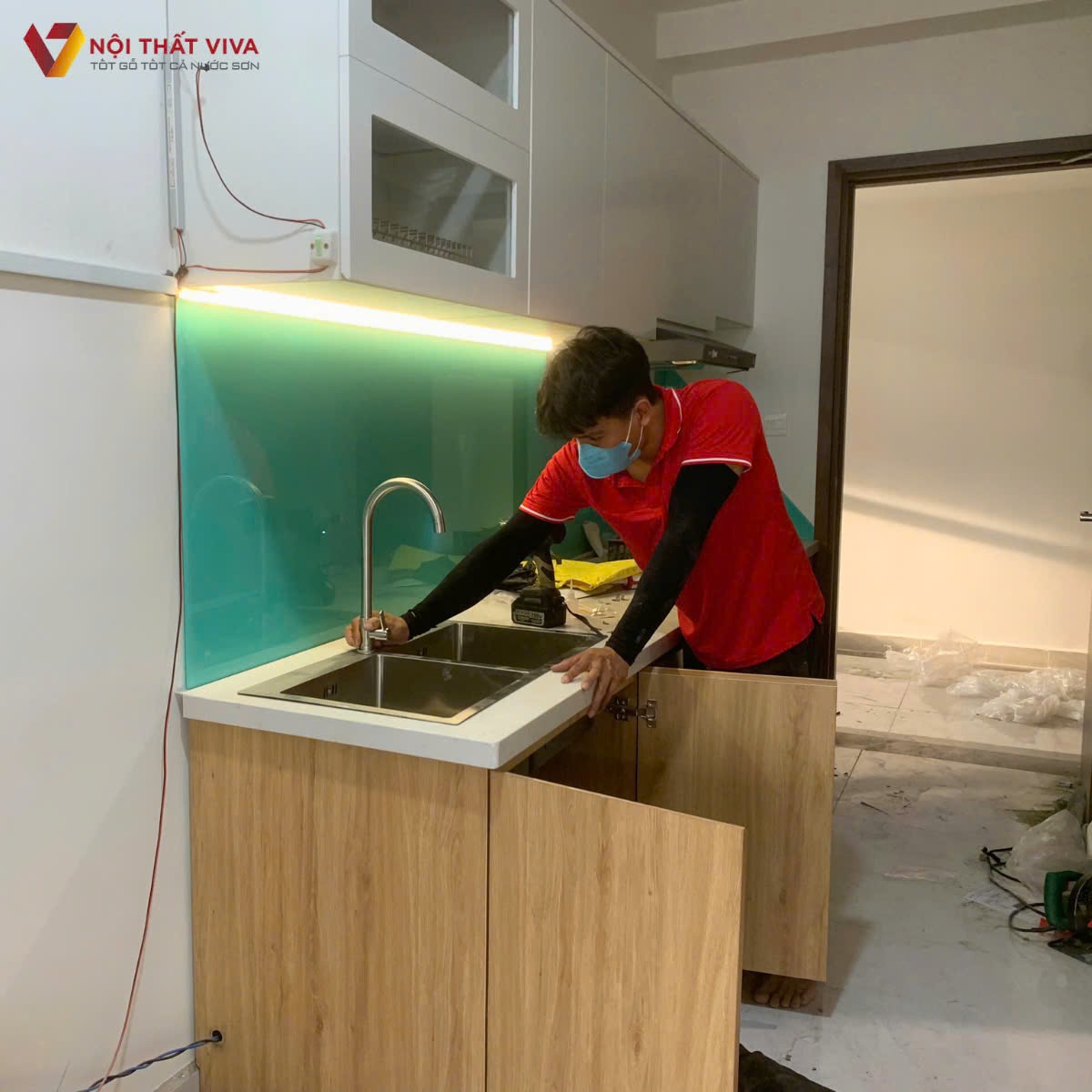 Tủ bếp nhôm vân gỗ đẹp, báo giá mới nhất, mẫu bền đẹp cho mọi không gian Tủ bếp nhôm vân gỗ đẹp, báo giá mới nhất, mẫu bền đẹp cho mọi không gian