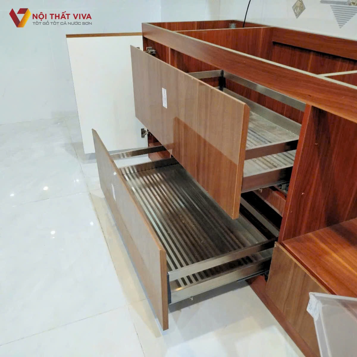 Tủ bếp nhôm vân gỗ đẹp, báo giá mới nhất, mẫu bền đẹp cho mọi không gian Tủ bếp nhôm vân gỗ đẹp, báo giá mới nhất, mẫu bền đẹp cho mọi không gian