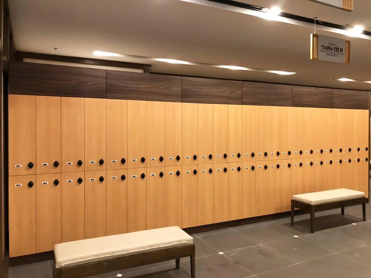 Tủ locker 30 ngăn d&ugrave;ng cho văn ph&ograve;ng, trường học, spa c&oacute; g&igrave; nổi bật?