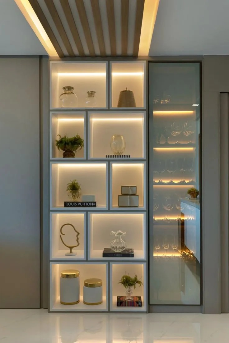 Tư vấn kích thước mẫu tủ kính trưng bày phong thủy cho shop bán hàng 