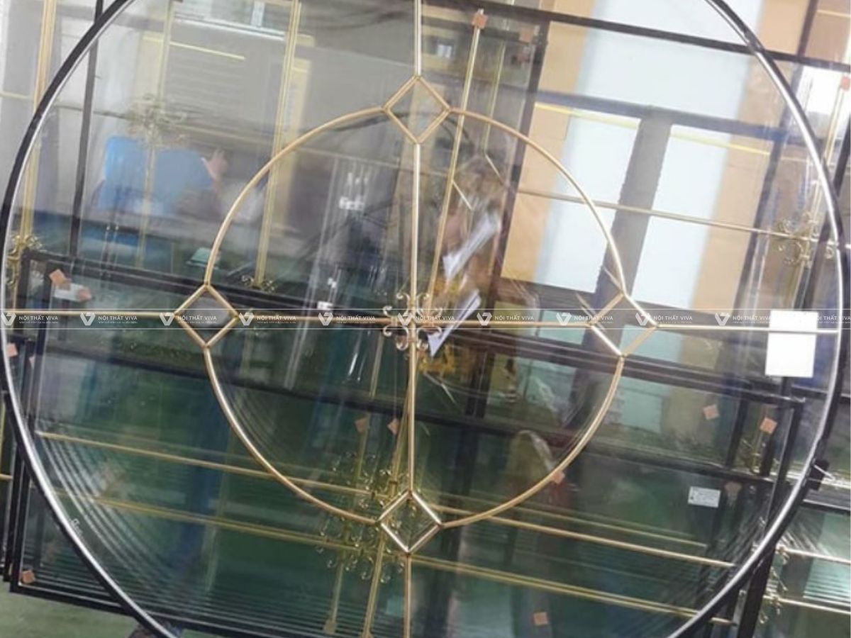 Ưu điểm kính hộp có nan trang trí và cách chọn loại phù hợp cho từng công trình Ưu điểm kính hộp có nan trang trí và cách chọn loại phù hợp cho từng công trình