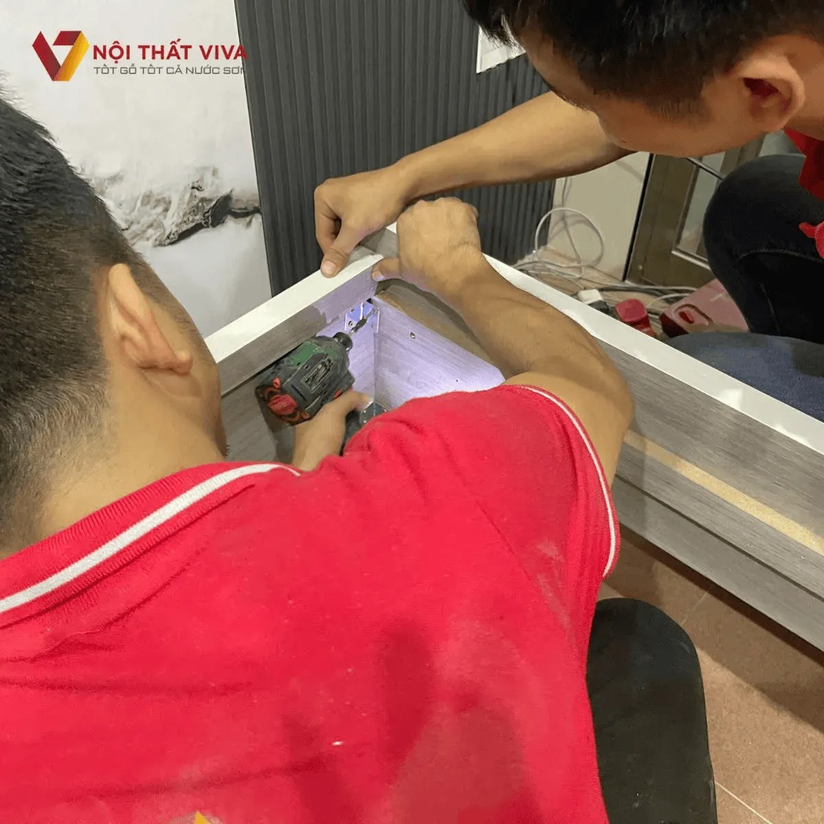 Vách kính ngăn phòng khách là gì? Ưu nhược điểm và cách lựa chọn phù hợp Vách kính ngăn phòng khách là gì? Ưu nhược điểm và cách lựa chọn phù hợp