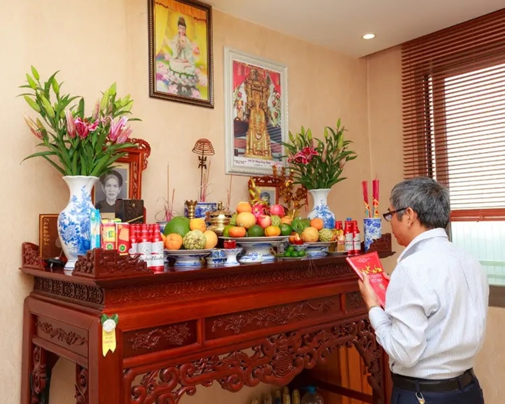 Văn khấn h&oacute;a v&agrave;ng tiễn &ocirc;ng b&agrave; tổ ti&ecirc;n sau Tết chuẩn nhất