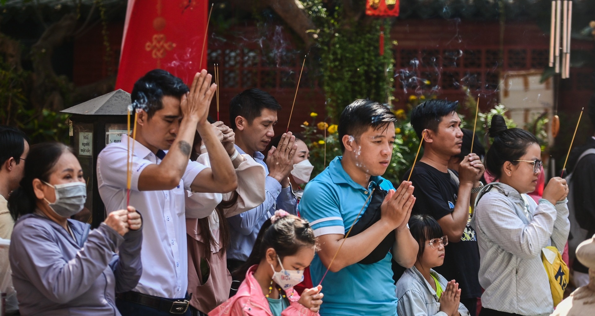 Văn khấn Rằm tháng Giêng 2026 chuẩn nhất theo văn khấn cổ truyền Việt Nam Văn khấn Rằm tháng Giêng 2026 chuẩn nhất theo văn khấn cổ truyền Việt Nam