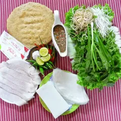 Cách ăn bánh tráng Phú Yên