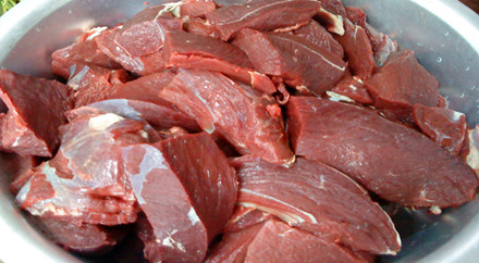 Thịt bò một nắng tươi  Thit-bo-mot-nang-muoi-kien-tuoi.jpg (54 KB)