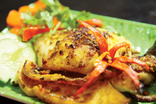 Mực một nắng nướng sa tế muc-mot-nang-nuong-sa-te.jpg (178 KB)