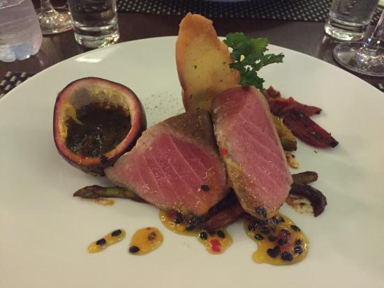 tuna-steak-with-passion.jpg (28 KB)