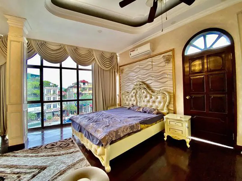 NHÀ MẶT TIỀN NGUYỄN THỊ THẬP