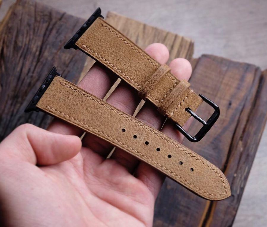 Cách đục lỗ dây da đồng hồ tại nhà