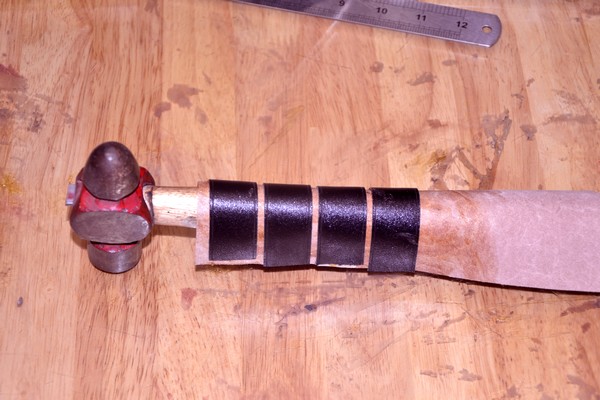 Bài 1: Làm quai túi xách - Hướng dẫn cách may túi xách da handmade Bài 1: Làm quai túi xách - Hướng dẫn cách may túi xách da handmade