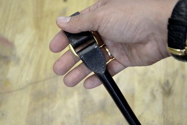 Bài 1: Làm quai túi xách - Hướng dẫn cách may túi xách da handmade Bài 1: Làm quai túi xách - Hướng dẫn cách may túi xách da handmade