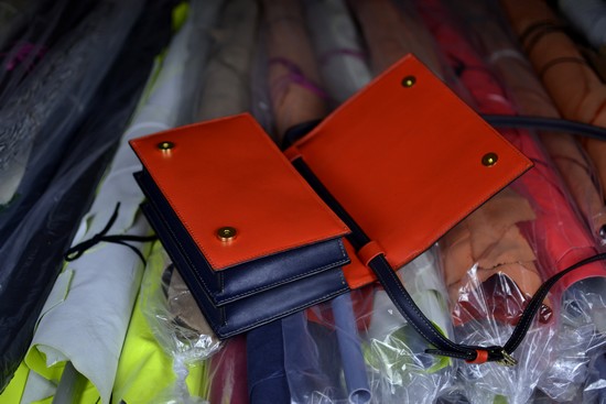 cửa hàng bán da bò cửa hàng bán da bò