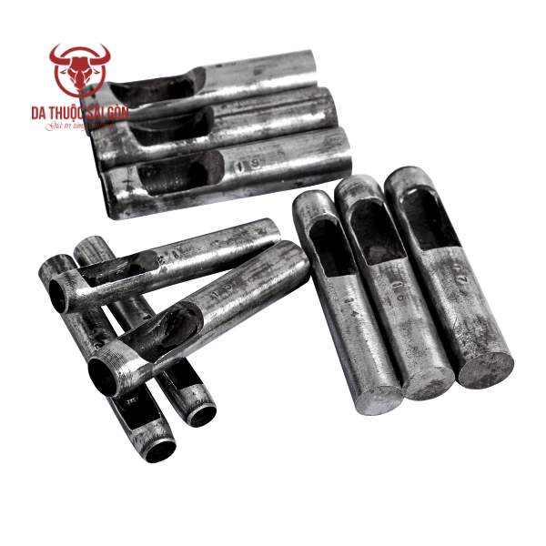 đục lỗ tròn trên da