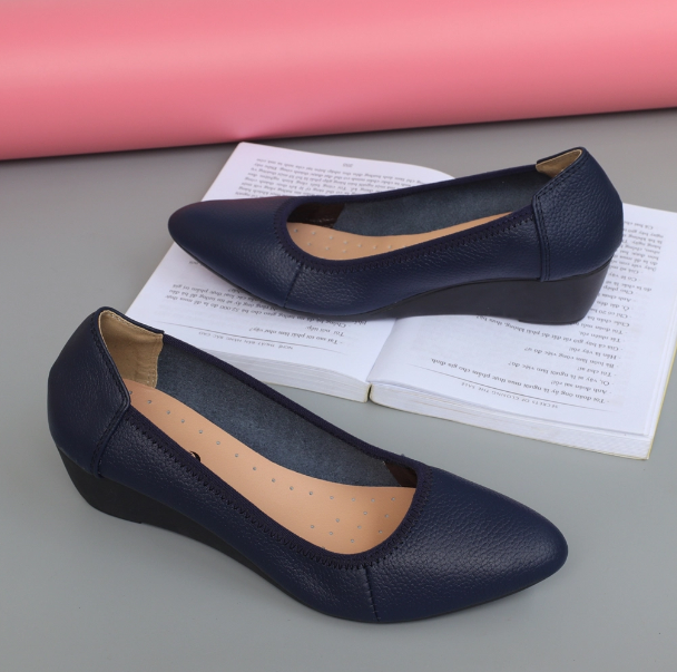 giày bị mốc xanh