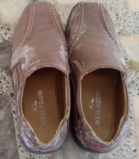 Giải quyết vấn đề giày da bò bị mốc Giải quyết vấn đề giày da bò bị mốc