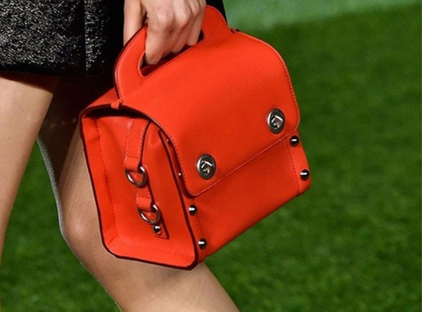 Tui-xach-da-bo-cao-cap-tphcm-01