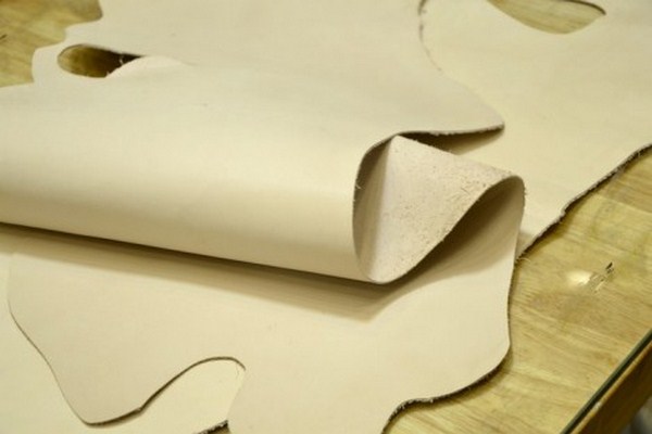 Sản xuất da bò theo yêu cầu