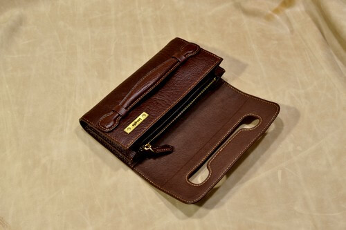 Sản phẩm được chế tác tại lớp học khóa học làm đồ da