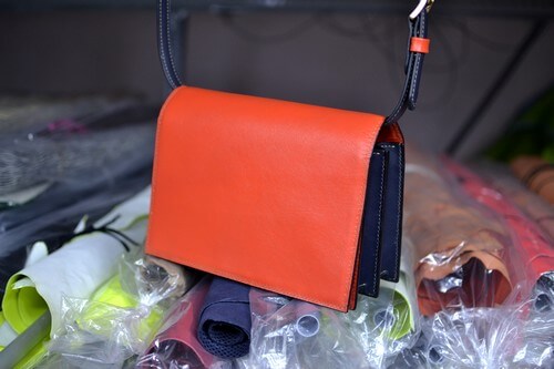 Sản phẩm được chế tác tại lớp học khóa học làm đồ da