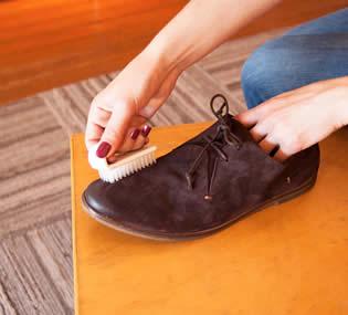 Làm thế nào để bảo quản giày da không bị mốc trắng ẩm ướt? Làm thế nào để bảo quản giày da không bị mốc trắng ẩm ướt?