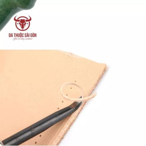 Dụng cụ tỉa viền khá đơn giản trong cách dùng