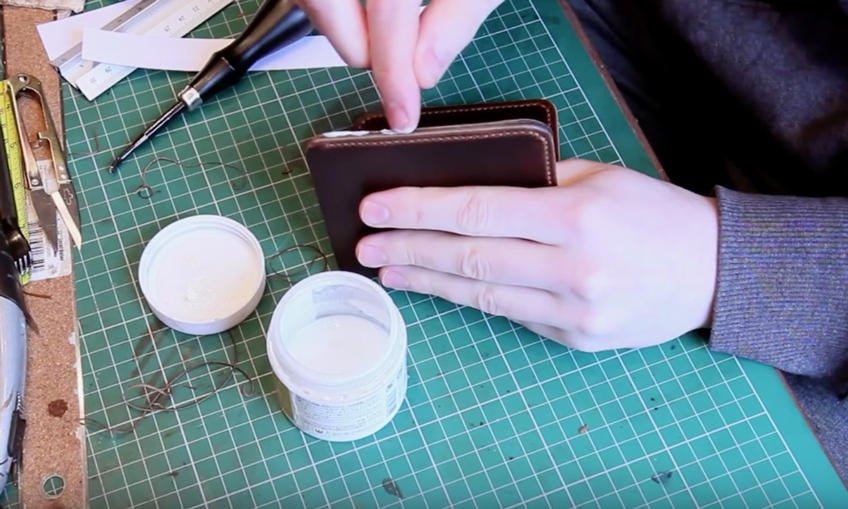 Sơn Cạnh Làm Đồ Da