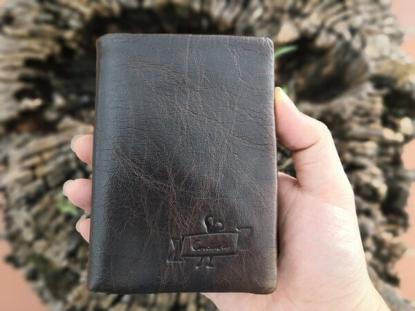 ví da bò sáp ngựa điên