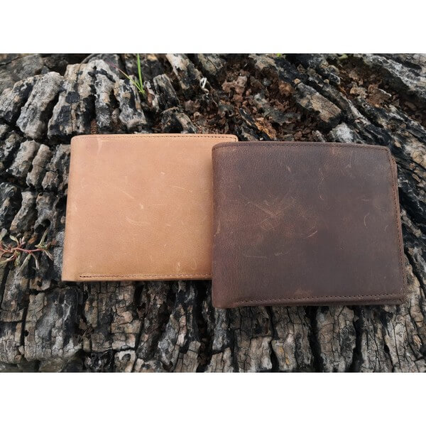 ví da bò sáp ngựa điên