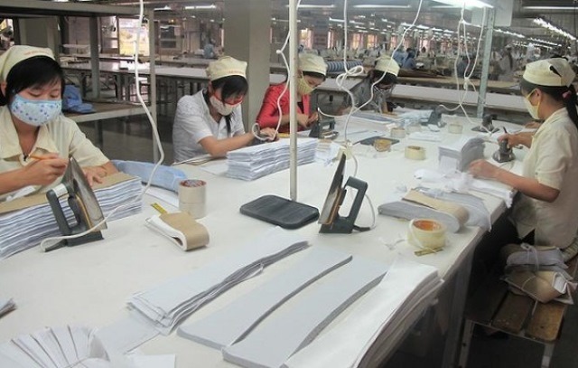 gia công áo thun xuất khẩu tại xưởng