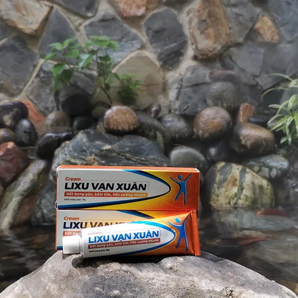 Cream LIXU Vạn Xuân - hỗ trợ điều trị bong gân, gãy xương, bầm tím.