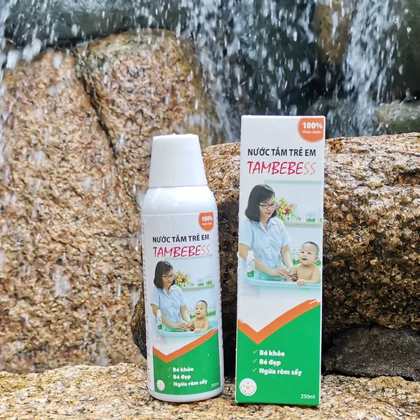 Nước Tắm Thảo dược Trẻ Em TAMBEBESS 250ml 