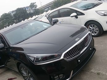 Kia K7 2017 xuất hiện tại Việt Nam, giá khoảng 1,7 tỷ đồng