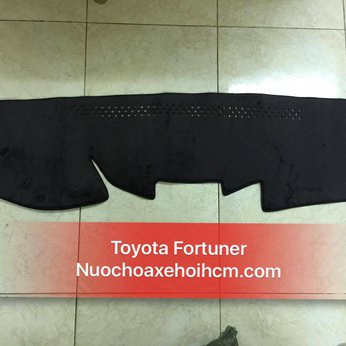 Thảm Taplo Chống Nắng Toyota Fortuner