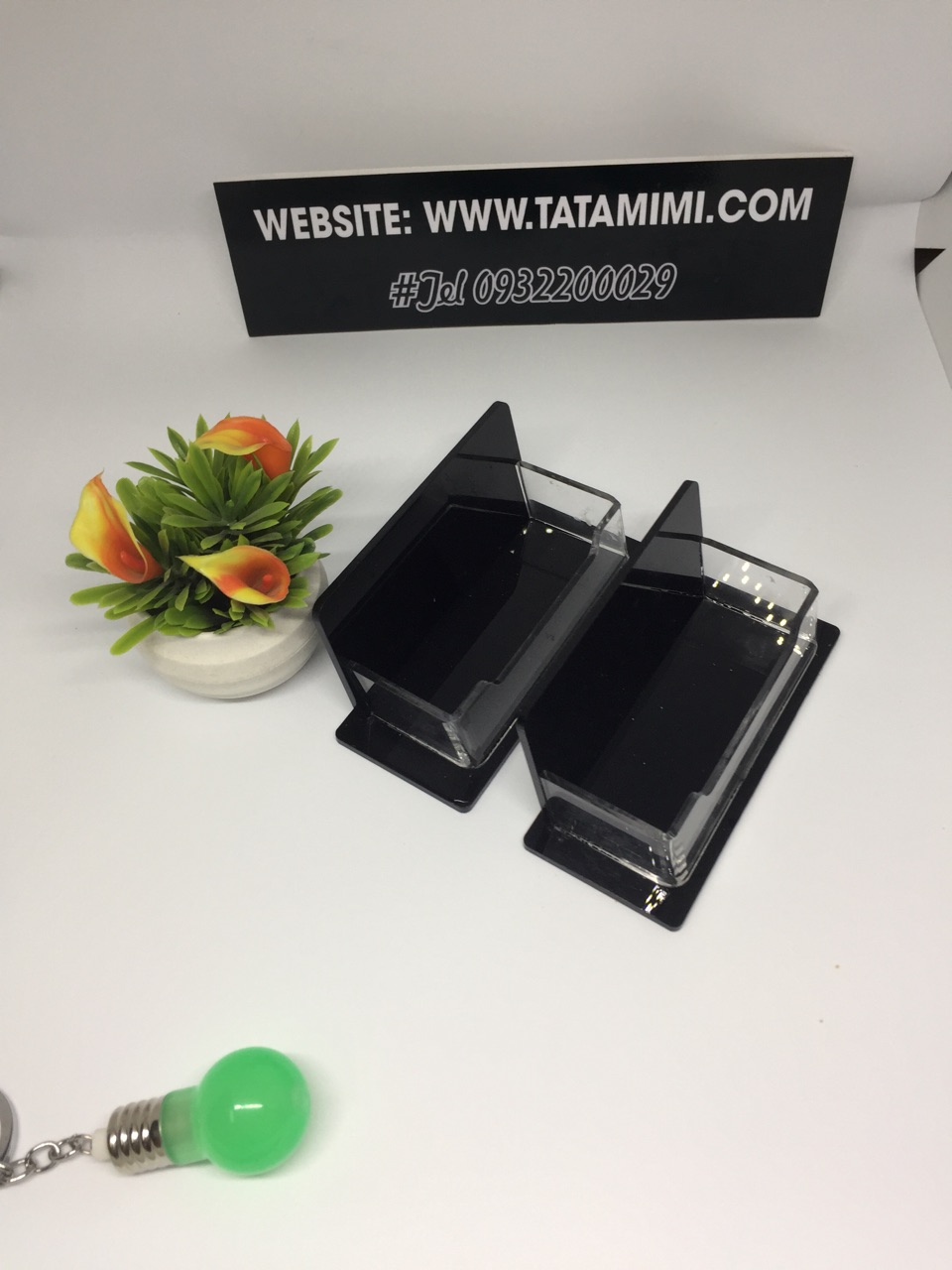 Kệ card từ các màu mica có độ dày 2mm