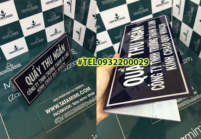 Biển chức danh để bàn chữ A-làm biển chức danh mica,đồng, inox, fomex