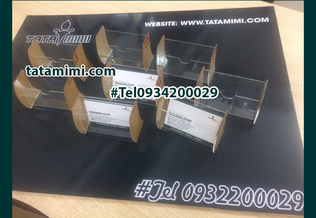 Hộp card nên dùng nhựa hay mica