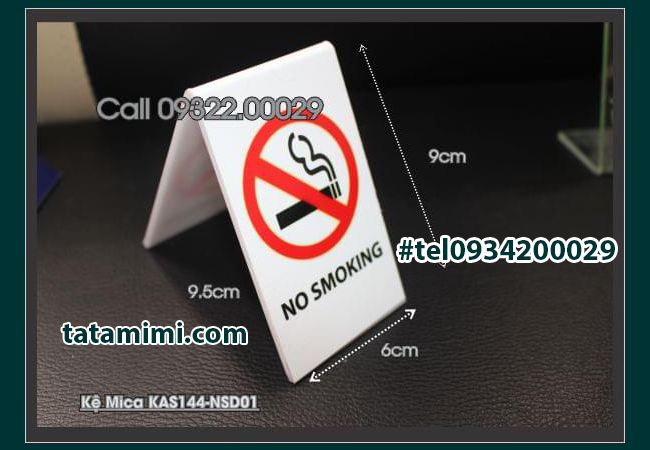 Bảng cấm hút thuốc với các nền màu khác nhau