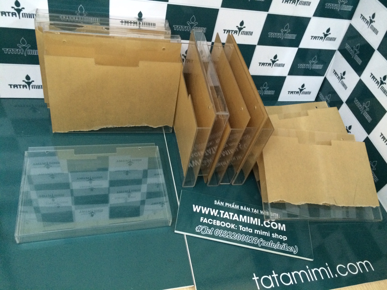 Tìm xưởng quảng cáo chuyên mica tại Sài Gòn