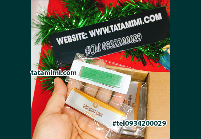 Bộ thẻ tên nhân viên bằng mica