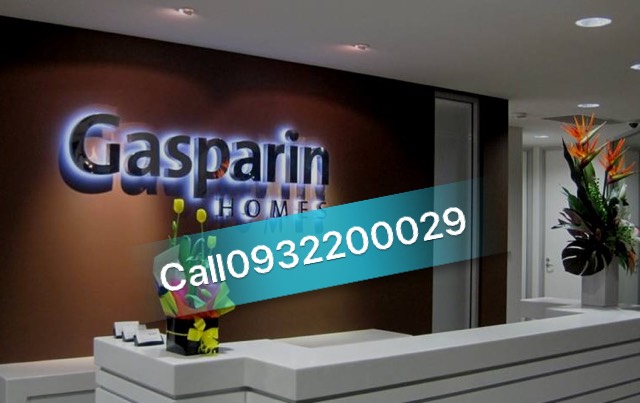 Chữ mica hút nổi có nhiều độ dày khác nhau