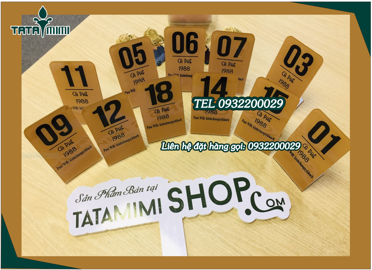 Thẻ đặt bàn in decal màu nhũ