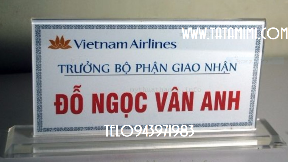 Bảng chức danh 2 mặt biển hiển thị thông tin