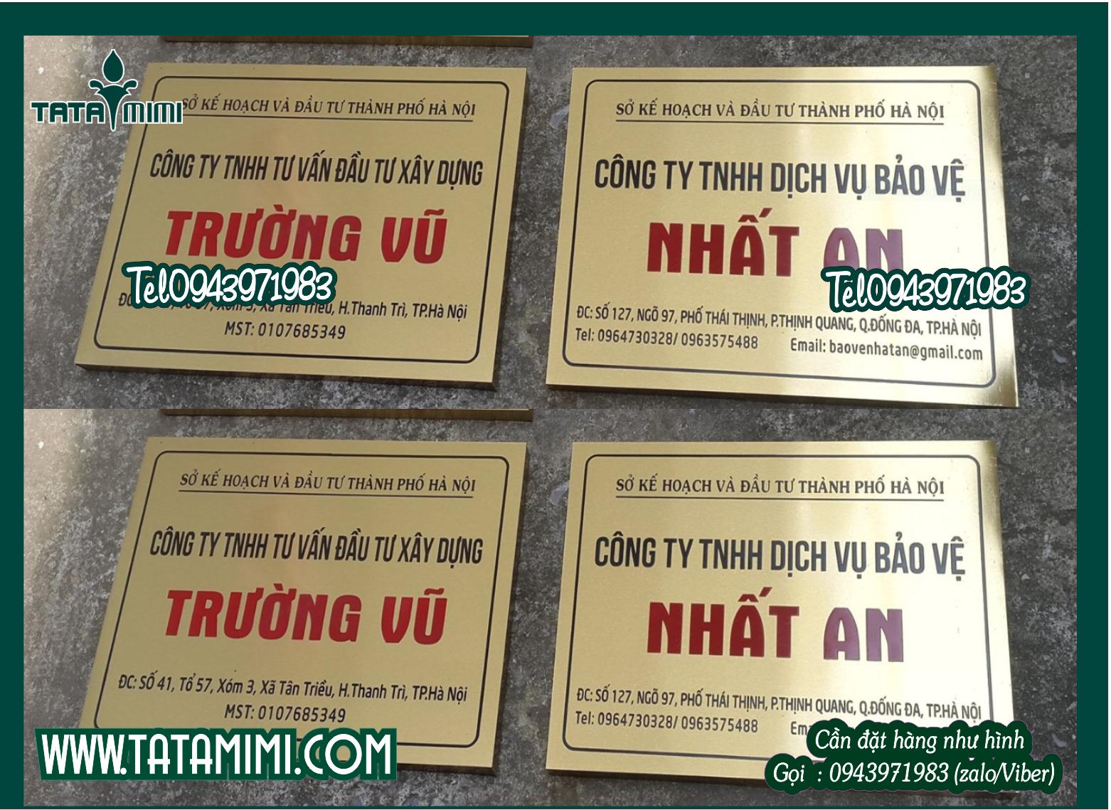 Biển của công ty làm bằng mica hay inox