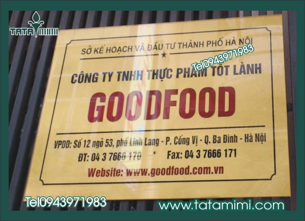 Biển công ty gắn trước cửa kích thước nhỏ