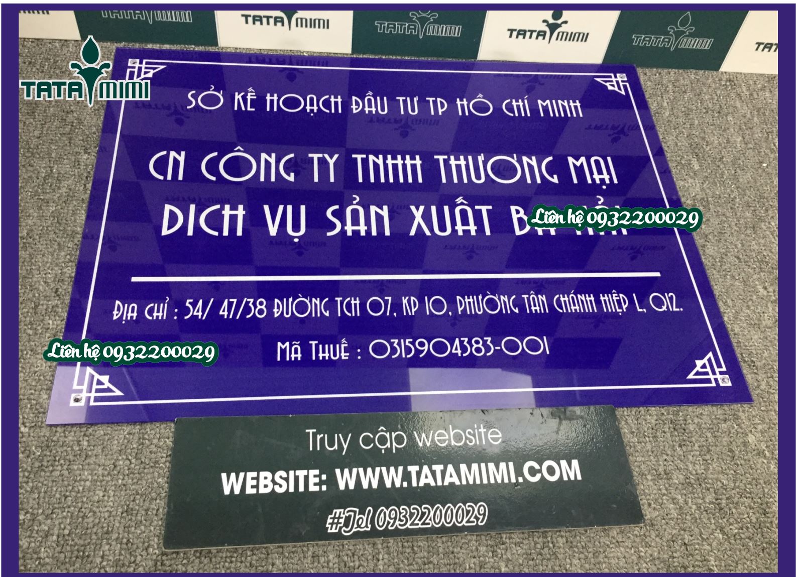 Biển công ty mica kích thước nhỏ