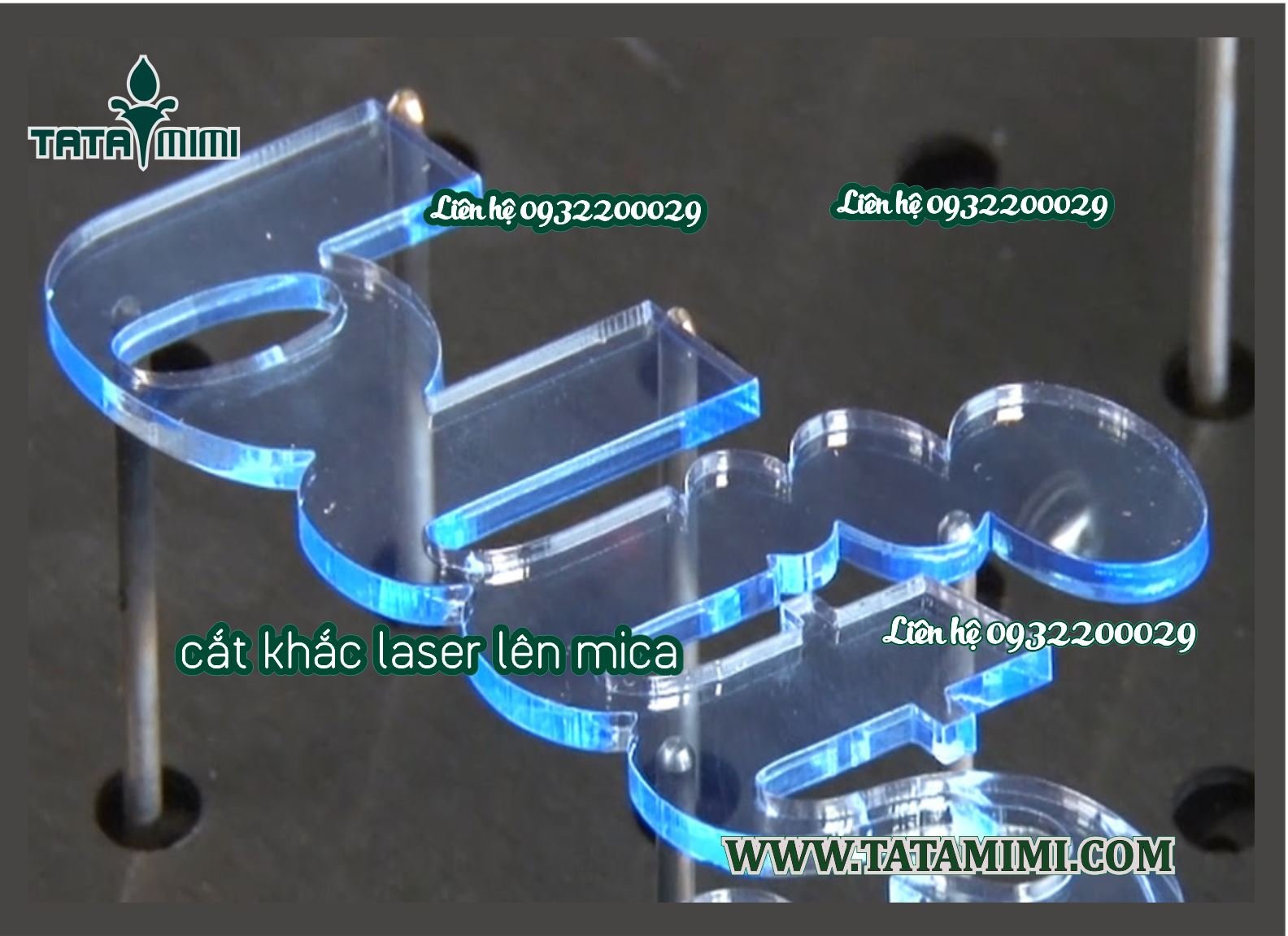 Chữ mica cắt từ tấm hay hút nổi.