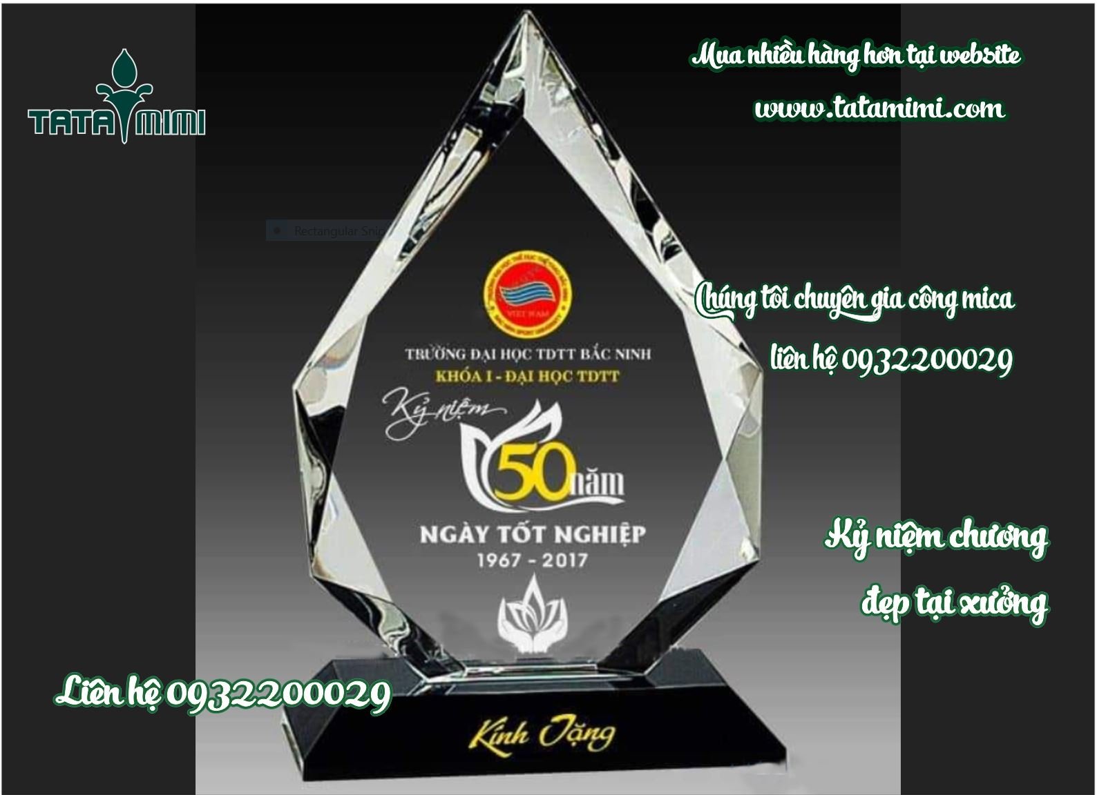 Bảng vinh danh đặt theo thiết kế