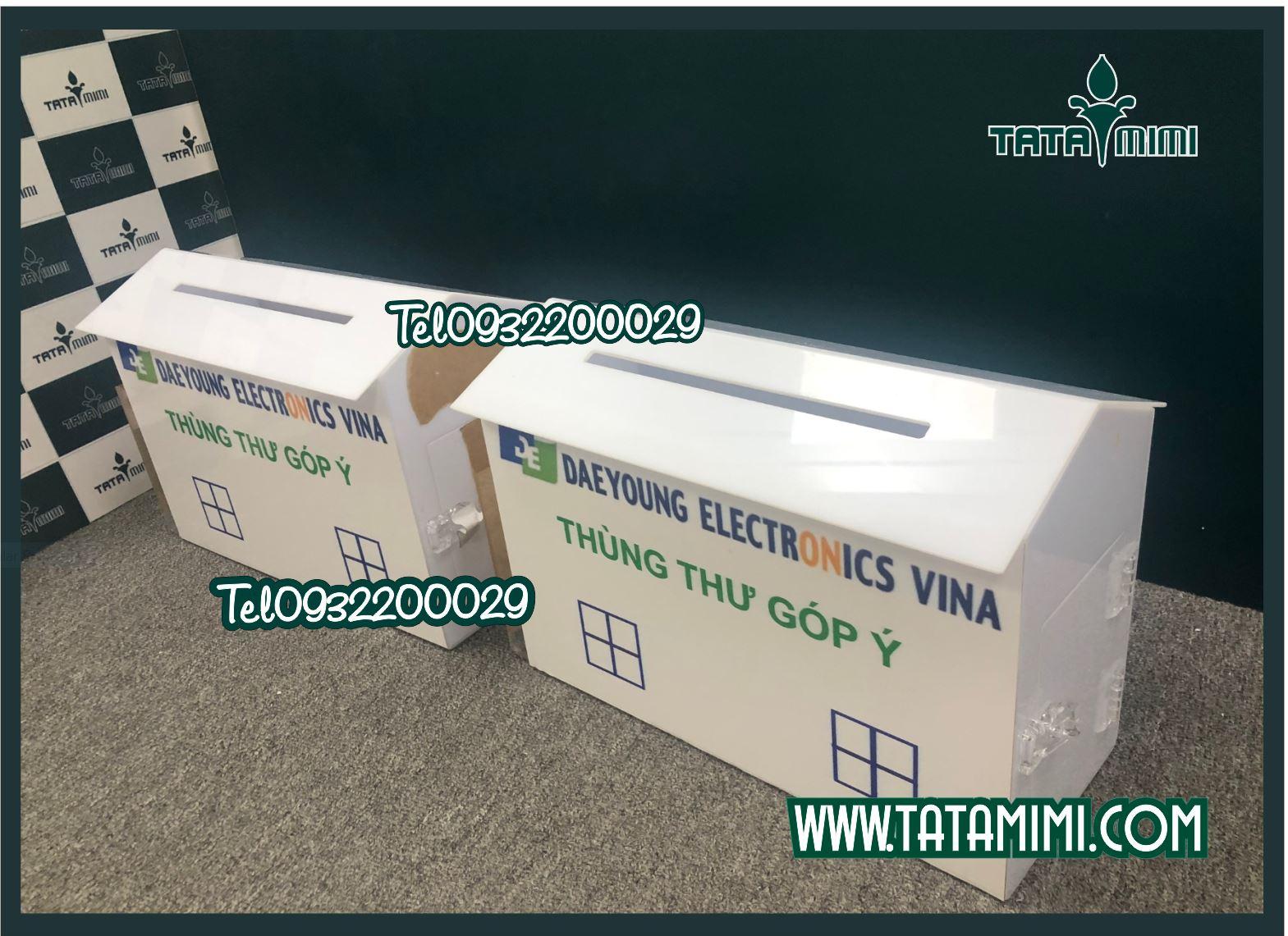 Thùng thư góp ý từ mica trắng sữa với các mẫu