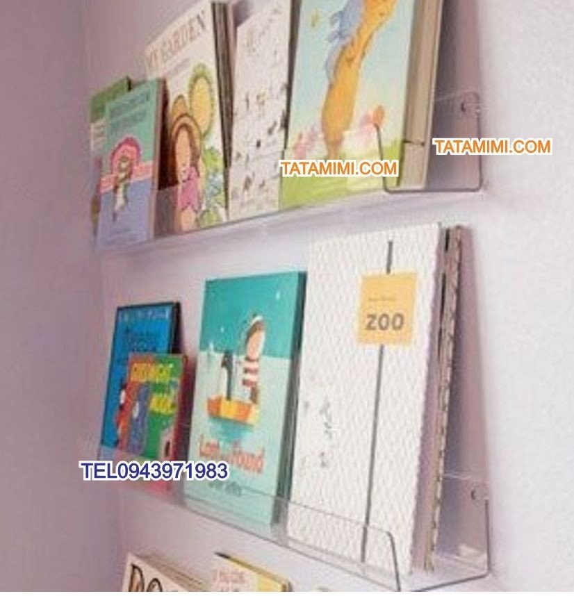 Kệ mica treo tường làm theo tầng yêu cầu